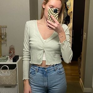 Lettuce edge long sleeve buttoned top